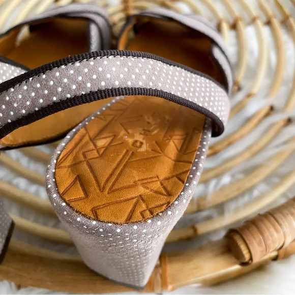 Chie Mihara Polka Dot Heels Slingback Gray Taupe Open Toe - Picture 8 of 12